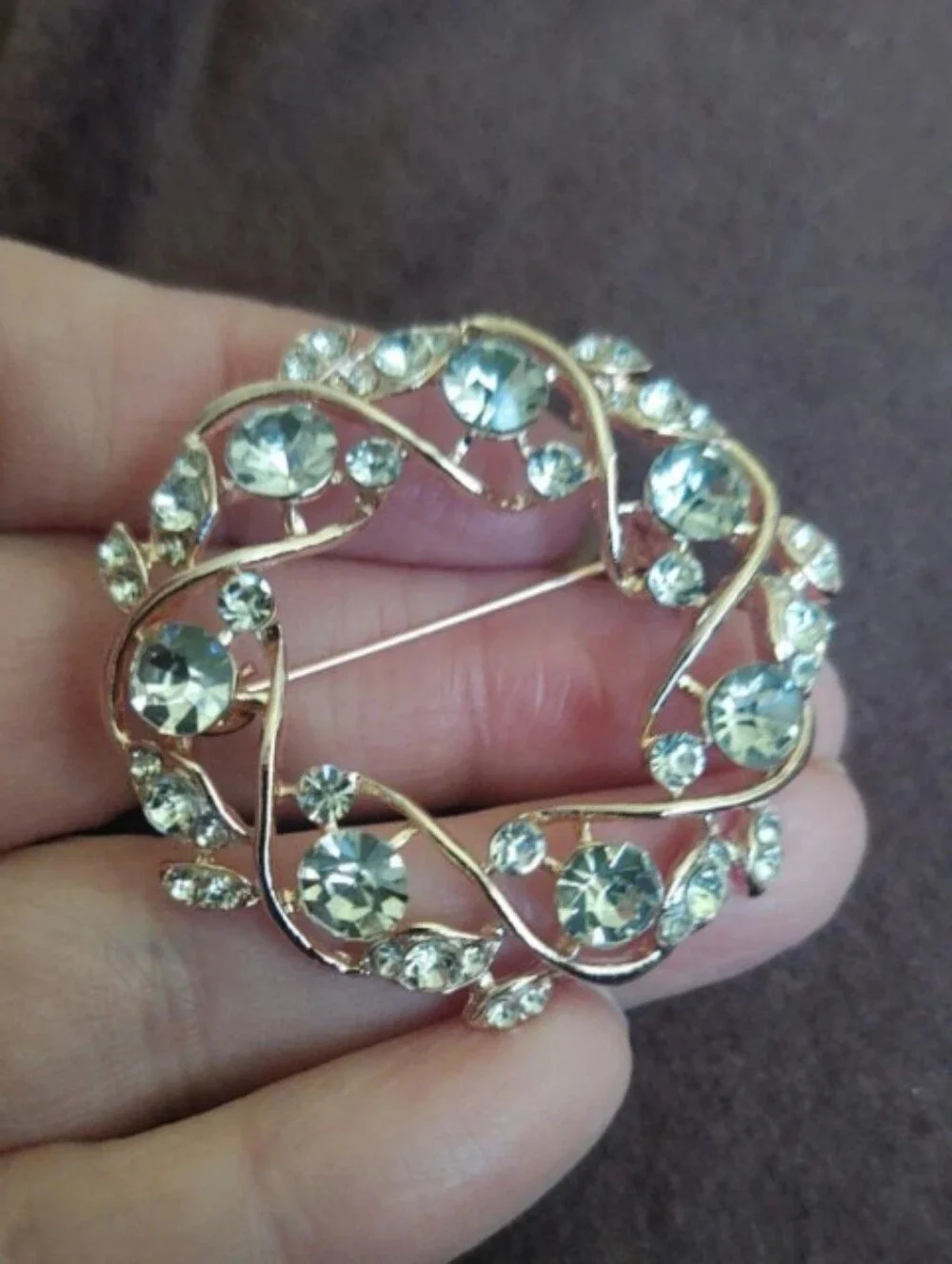 Clear Crystal Wreath Brooch